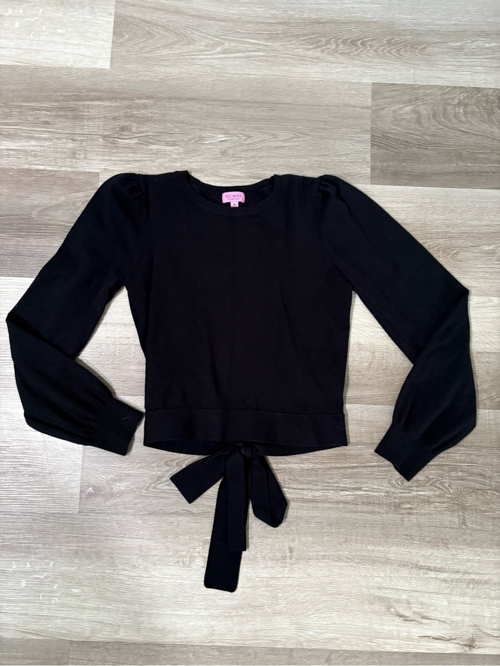 Mi Ami Francesca’s Black Tie-Waist Puff Sleeve Top